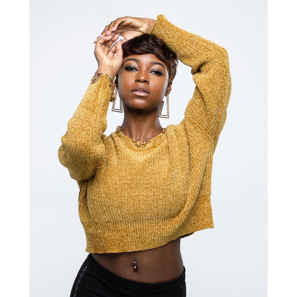 MUSTARD CHENILLE CROPPED SWEATER